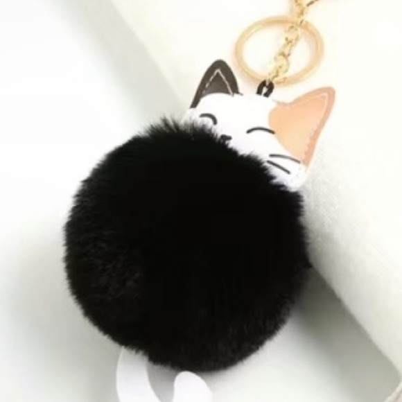 NEW Fluffy Calico Cat Keychain Handbag Accessory - Picture 4 of 4